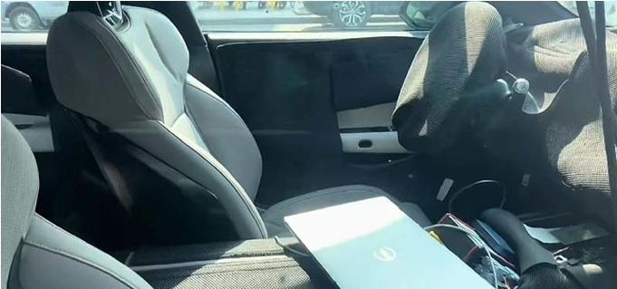 領克首款電動車正式命名領克ZERO