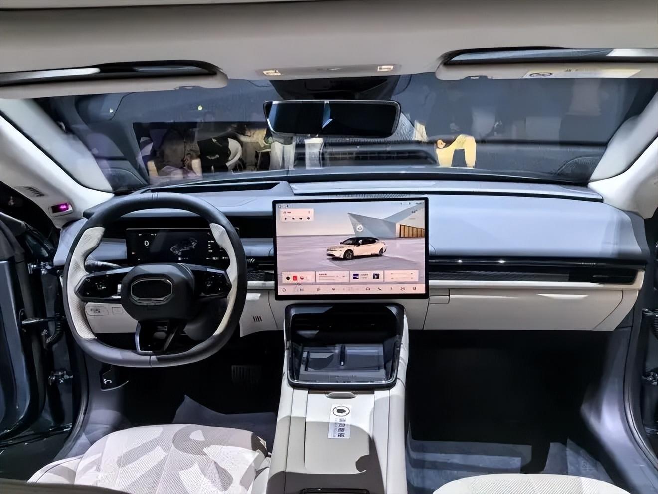 領克首款電動車正式命名領克ZERO