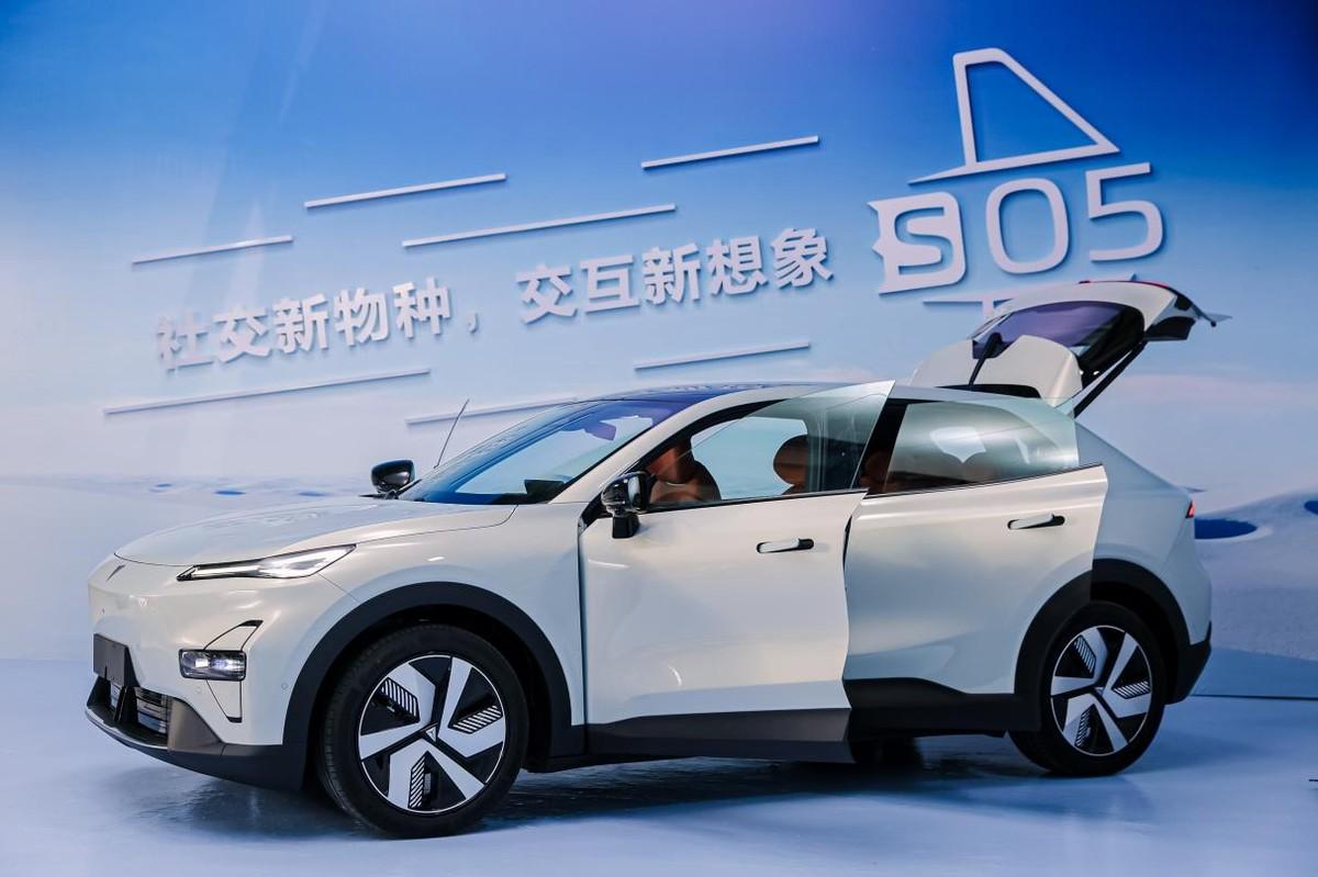 以科技賦能，深藍(lán)S05智趣交互重塑汽車座艙體驗(yàn)