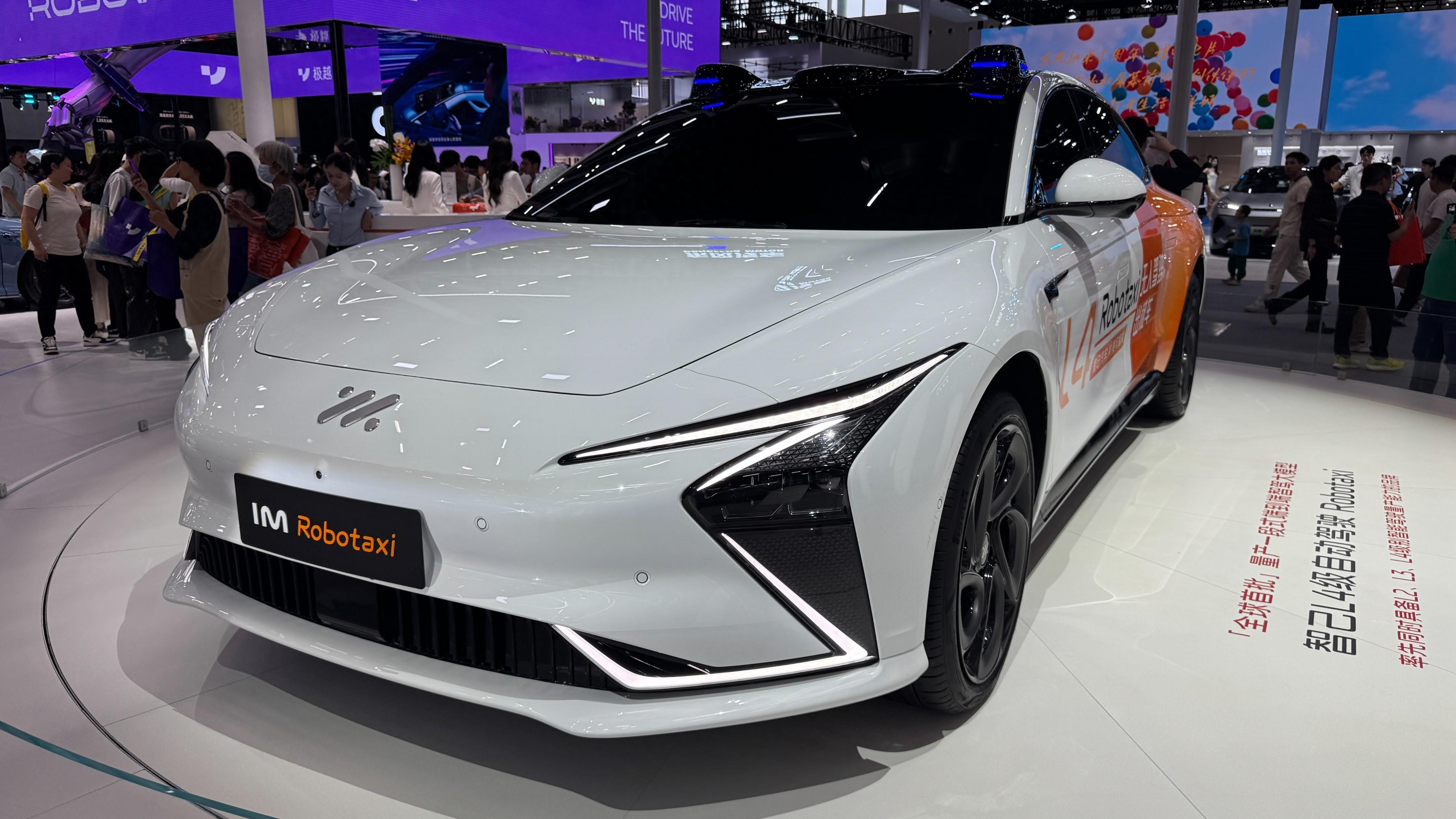 全新智己LS6、智己L6大進(jìn)化！鎖定“20萬元級(jí)純電最優(yōu)選”