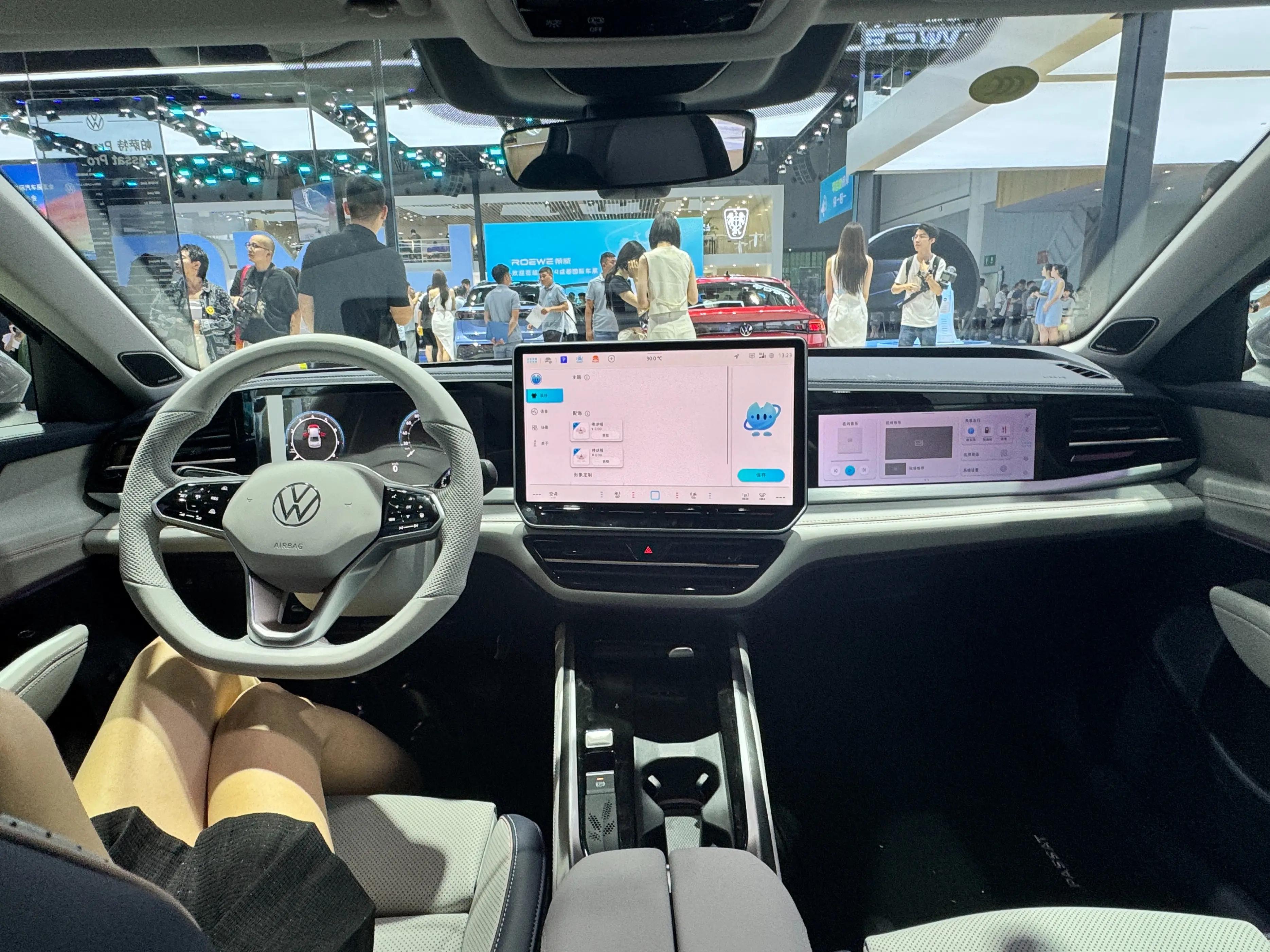 大眾帕薩特殺瘋了！一舉奪下2024年中型車榜首