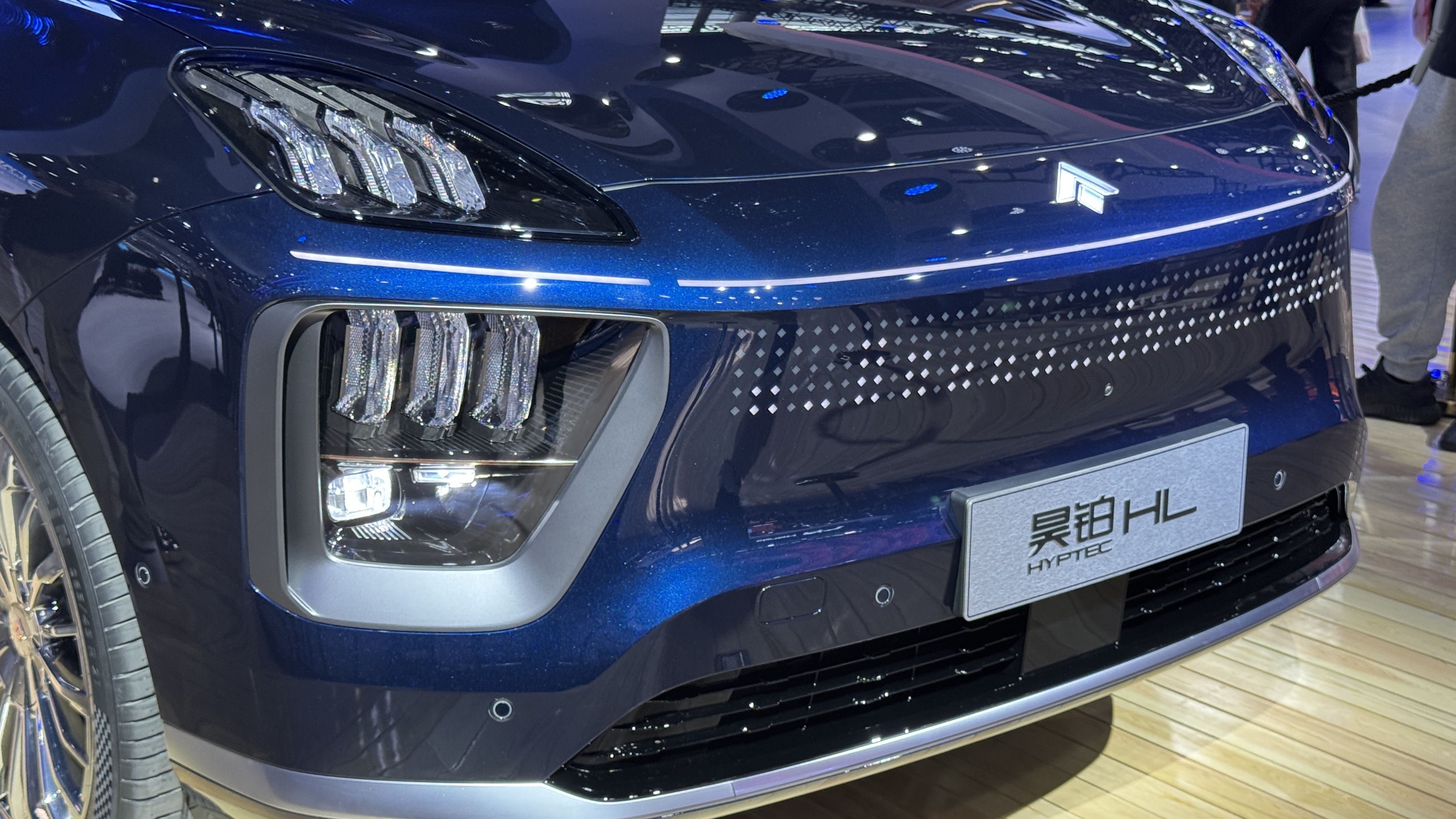 預(yù)售價格27.98萬元起！昊鉑 HL開啟預(yù)售