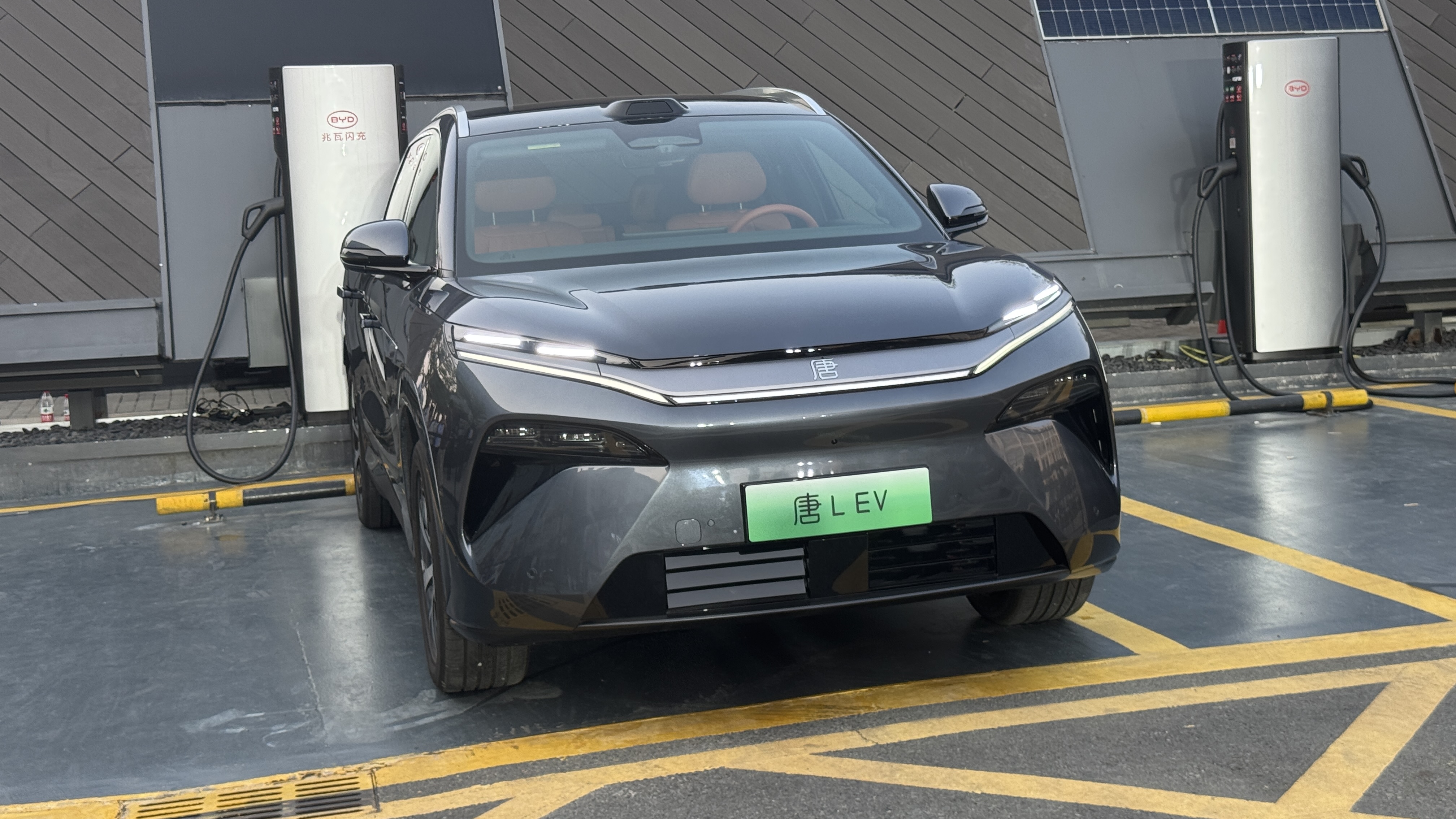 指導(dǎo)售價(jià)22.98萬(wàn)元起！比亞迪全新SUV唐 L正式上市