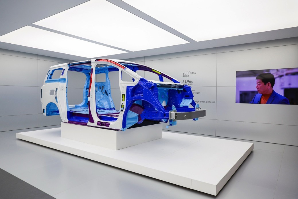 為用戶而變！魏牌全新“雙山”登陸2025上海國(guó)際車展